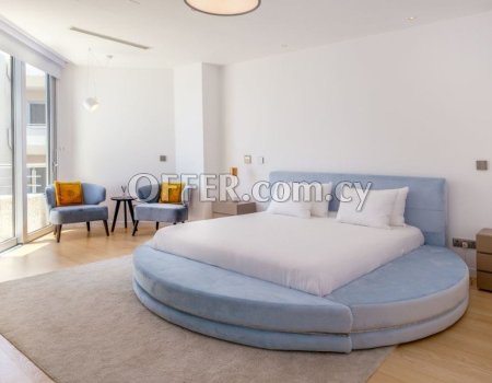 Beachfront 4 Bedroom Penthouse with Panoramic Sea View in Tourist Area - 3