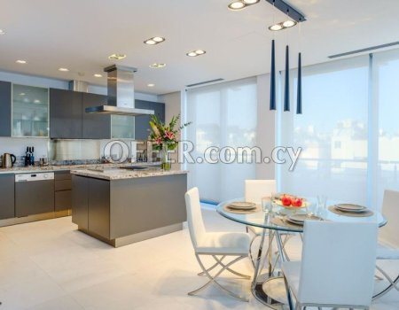 Beachfront 4 Bedroom Penthouse with Panoramic Sea View in Tourist Area - 5