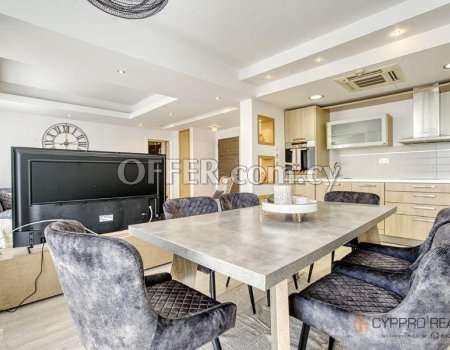 Beachfront 2 Bedroom Apartment in Tourist Area - 5