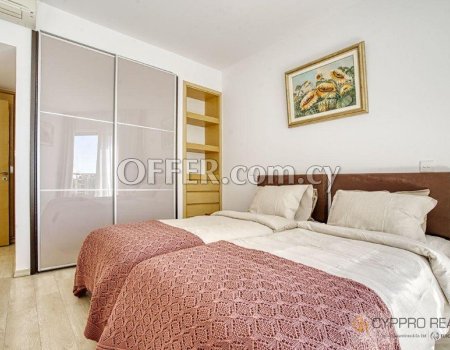 Beachfront 2 Bedroom Apartment in Tourist Area - 3