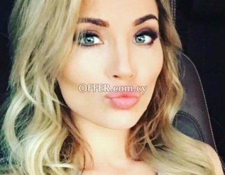 Larissa Luxx prostate massage