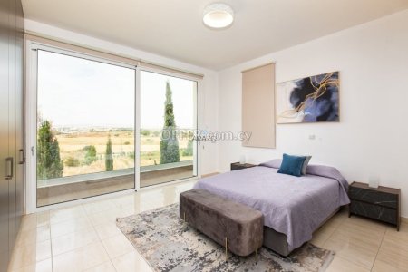 4 Bed House for Rent in Dromolaxia, Larnaca - 5
