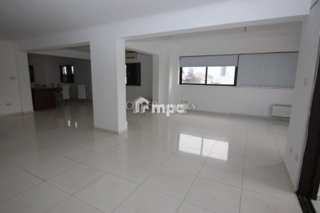 WHOLEFLOOR APARTMENT IN LIKAVITOS  FOR RENT