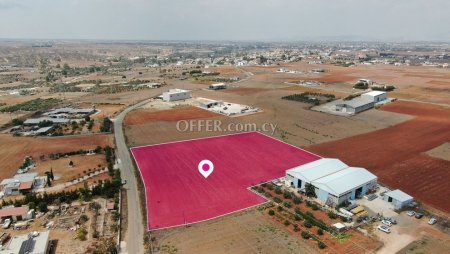 Sizable Industrial Field in Agioi Trimithias Nicosia