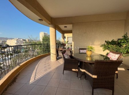 Apartment (Flat) in Mesa Geitonia, Limassol for Sale