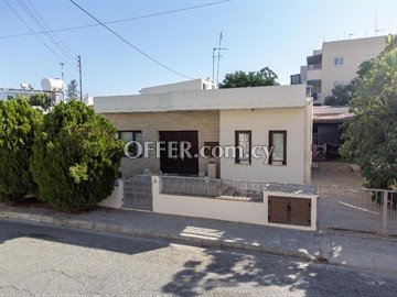 4 Bedroom Detached Ground Floor House  In Kaimakli, Nicosia - 1