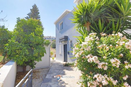 3 bedroom semideatched villa