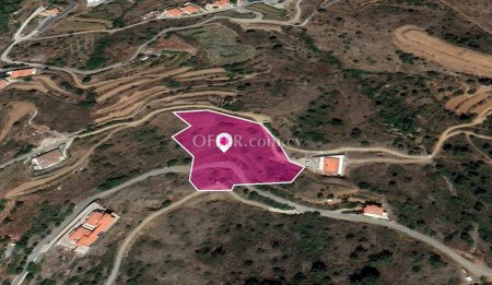Residential field in Farmakas Nicosia