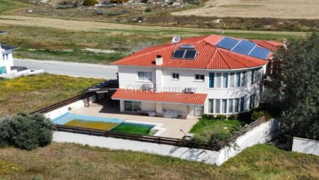 New For Sale €800,000 House (1 level bungalow) 5 bedrooms, Latsia (Lakkia) Nicosia - 3