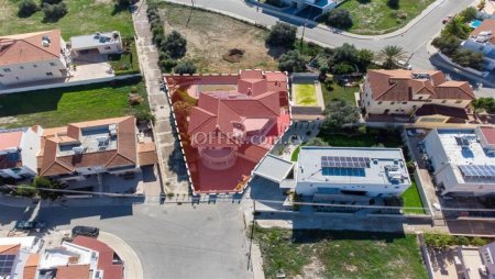 New For Sale €670,000 Villa 5 bedrooms, Detached Latsia (Lakkia) Nicosia - 2