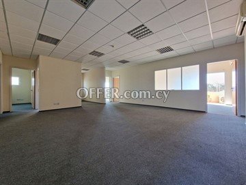 Whole-Floor Office Space in Larnacos Avenue, Aglantzia, Nicosia - 4
