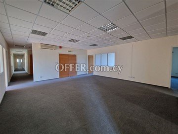 Whole-Floor Office Space in Larnacos Avenue, Aglantzia, Nicosia - 3