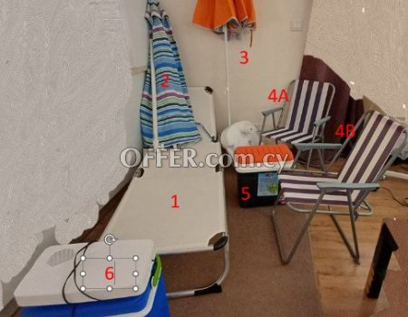 ESSENTIAL POOL / BEACH GEAR SET SALE – VERY CHEAP