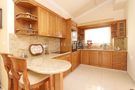 5 bedroom villa for sale in Emba - 6