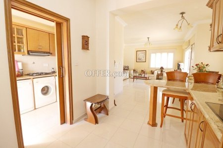 5 bedroom villa for sale in Emba - 4