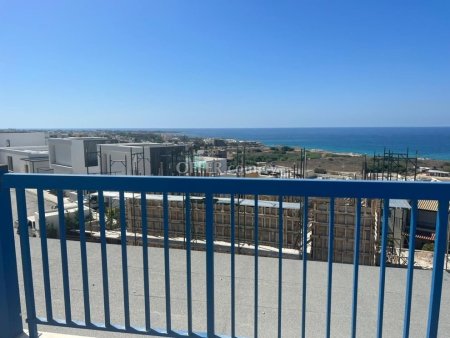 2 Bedrooms Apartment with sea views - 9