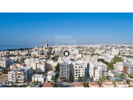 New luxurious three bedroom apartment in Germasogeia area - 8