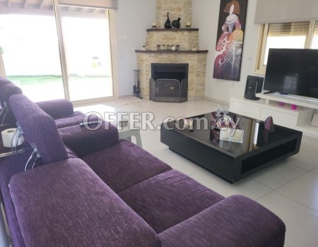 House / Villa - For Rent - Limassol - 3