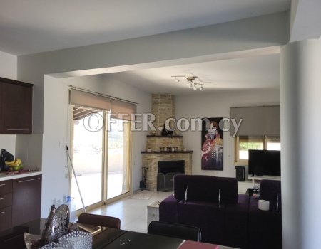 House / Villa - For Rent - Limassol