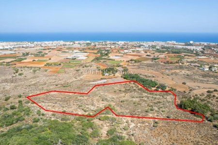 Shared agricultural field in Paralimni Famagusta