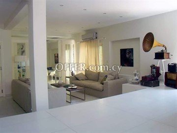 3+1 Bedroom House  In Kapsalos Area, Limassol - 7