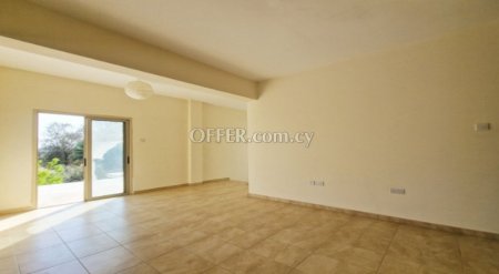 New For Sale €325,000 Building Mazotos Larnaca - 4