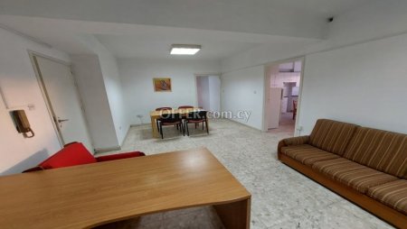 For Sale €215,000 Apartment 4 bedrooms Larnaka (Center), Larnaca Larnaca