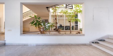 For Sale €565,000 House 4 bedrooms Strovolos Nicosia