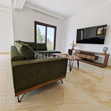 /  3 Bedroom Penthouse In Agios Sylas, Limassol - 6