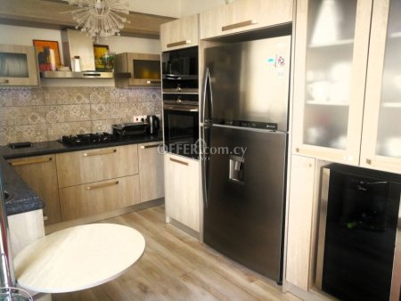 SEAFRONT 3 BEDROOM APARTMENT IN AG. TYCHONAS - 9