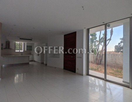 For Sale, Three-Bedroom Detached House in Tseri - 9