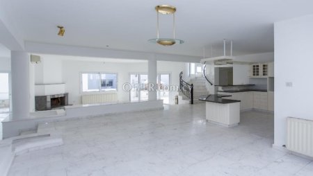 Καινούργιο Πωλείται €410,000 σπίτι Αραδίππου Λάρνακα