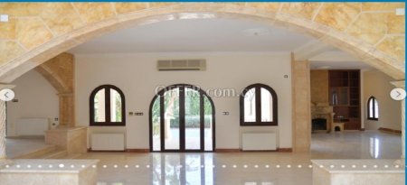 New For Sale €1,415,000 House 5 bedrooms, Oroklini, Voroklini Larnaca - 9