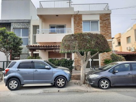 Spacious 130m2 two bed apartment fully renovated - 2