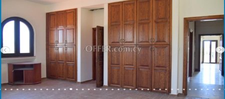 New For Sale €1,415,000 House 5 bedrooms, Oroklini, Voroklini Larnaca - 5