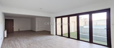 New For Sale €750,000 House 5 bedrooms, Detached Lemesos (Limassol center) Limassol - 4