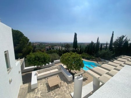 Large Villa with sea and mountain views in Peyia