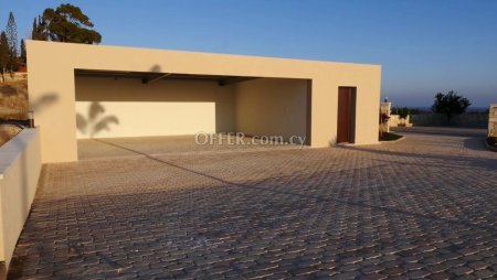 LUXARIOUS 4 bedroom villa for sale - 11