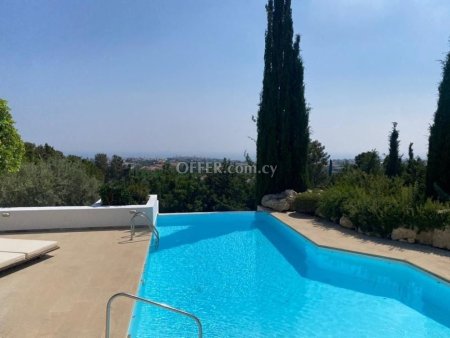 Large Villa with sea and mountain views in Peyia - 9