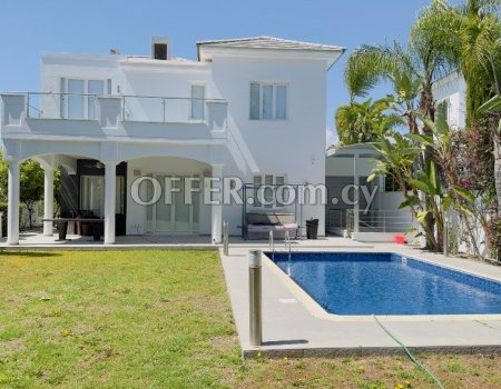 6 Bedroom villa with pool on the beach side - gated complex - 2