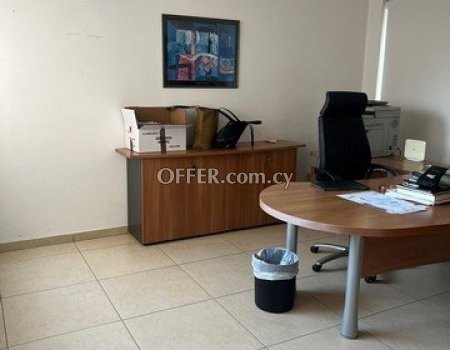 Office 65m2 Limassol's center - 5