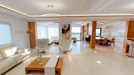 LUXARIOUS 4 bedroom villa for sale - 6