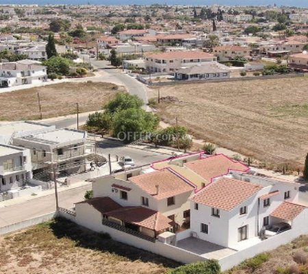 New For Sale €225,000 Maisonette 3 bedrooms, Semi-detached Pervolia, Perivolia Larnaca - 2