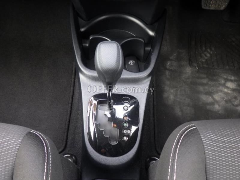 2019 Toyota Vitz 1.0L Petrol Automatic Hatchback - 5