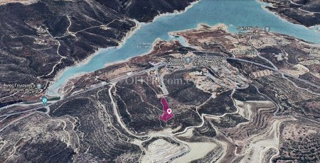 Share Field in Alassa Limassol - 2