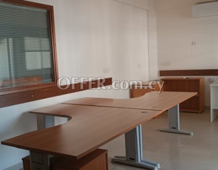 115m2 Office in commercial building, prime location - 7