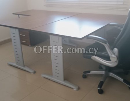 115m2 Office in commercial building, prime location - 1