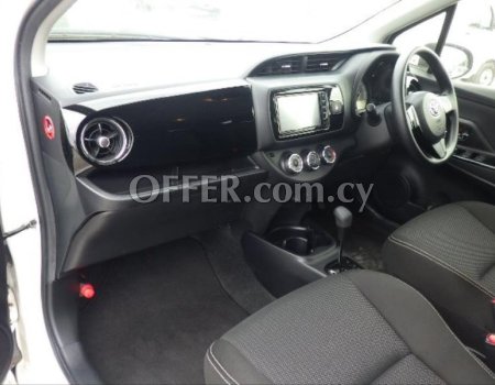 2019 Toyota Vitz 1.0L Petrol Automatic Hatchback - 4