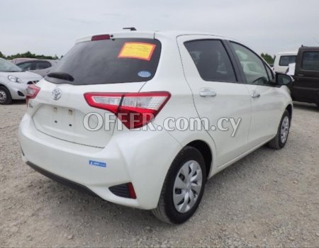 2019 Toyota Vitz 1.0L Petrol Automatic Hatchback - 8