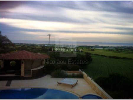 Excellent villa with unobstructed sea views in Maroni village of Larnaca - 4
